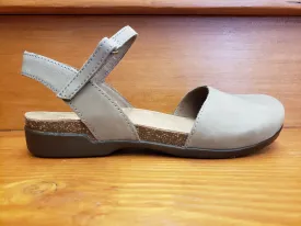 Dansko Rowan Taupe Nubuck